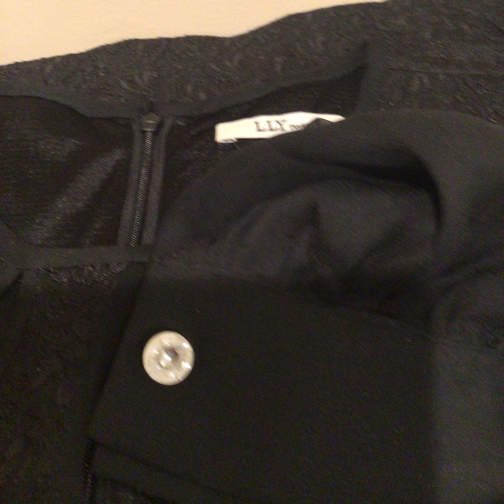 💕💕2XHost Pick💕💕NWOT elegant Black dress with long sleeves with side slits - Picture 6 of 6